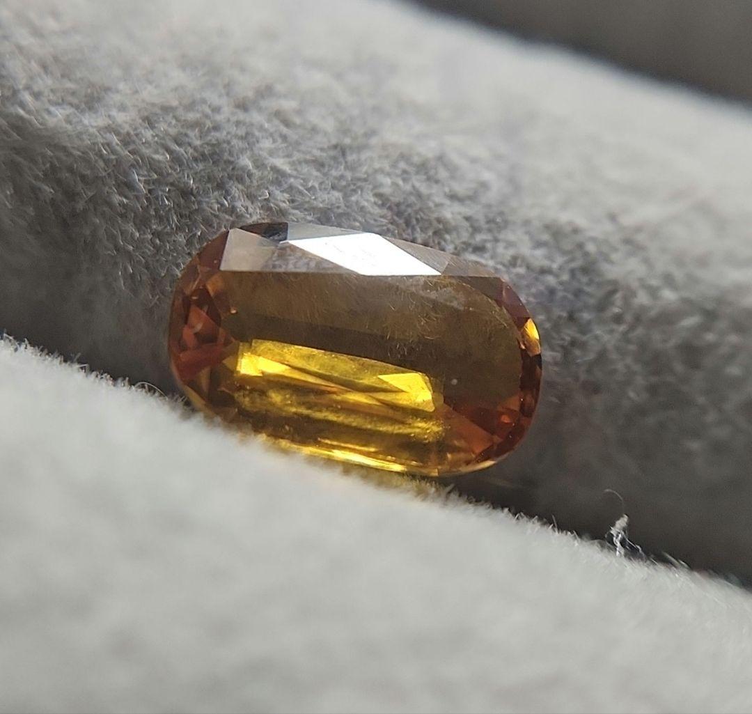 天然イエローサファイア 1.550ct