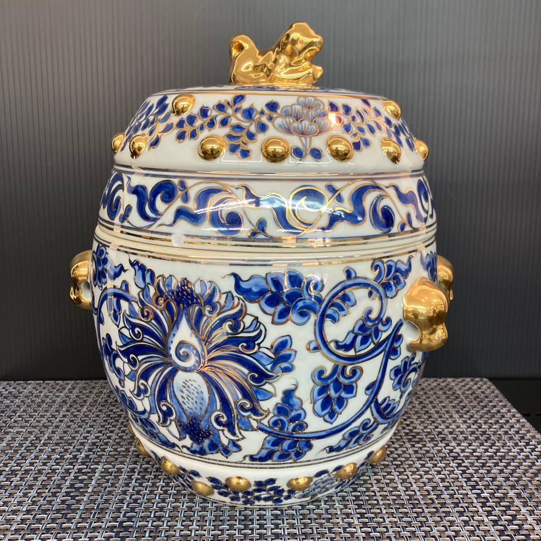 有田焼　飾壺　金装飾　一部掛け有