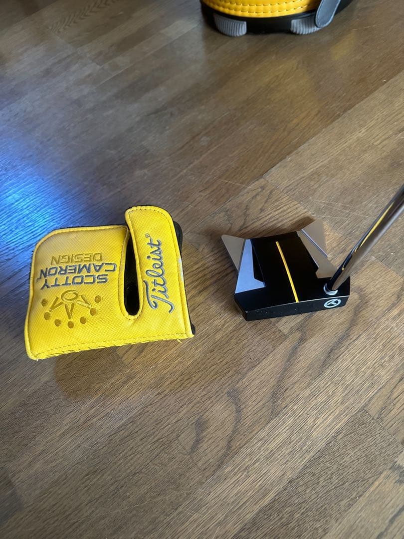 Scotty Cameron キャディバッグ・パターセット