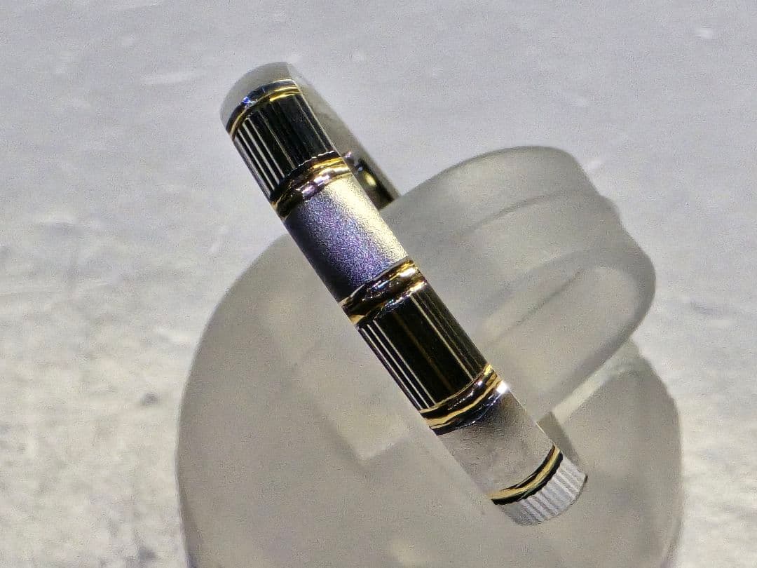 ゆかセリーヌ プラチナPt850/K18 3.5g 17号ストライプリング