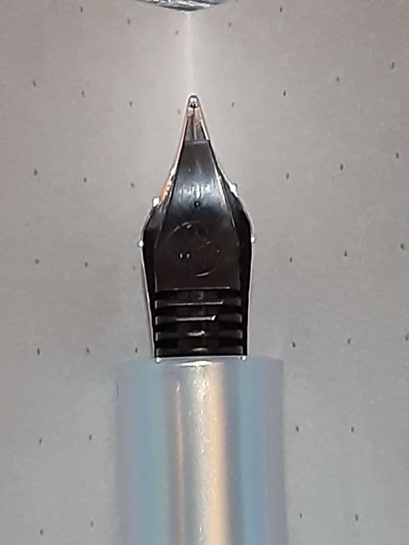 カヴェコ　万年筆　イリディセントパール　F