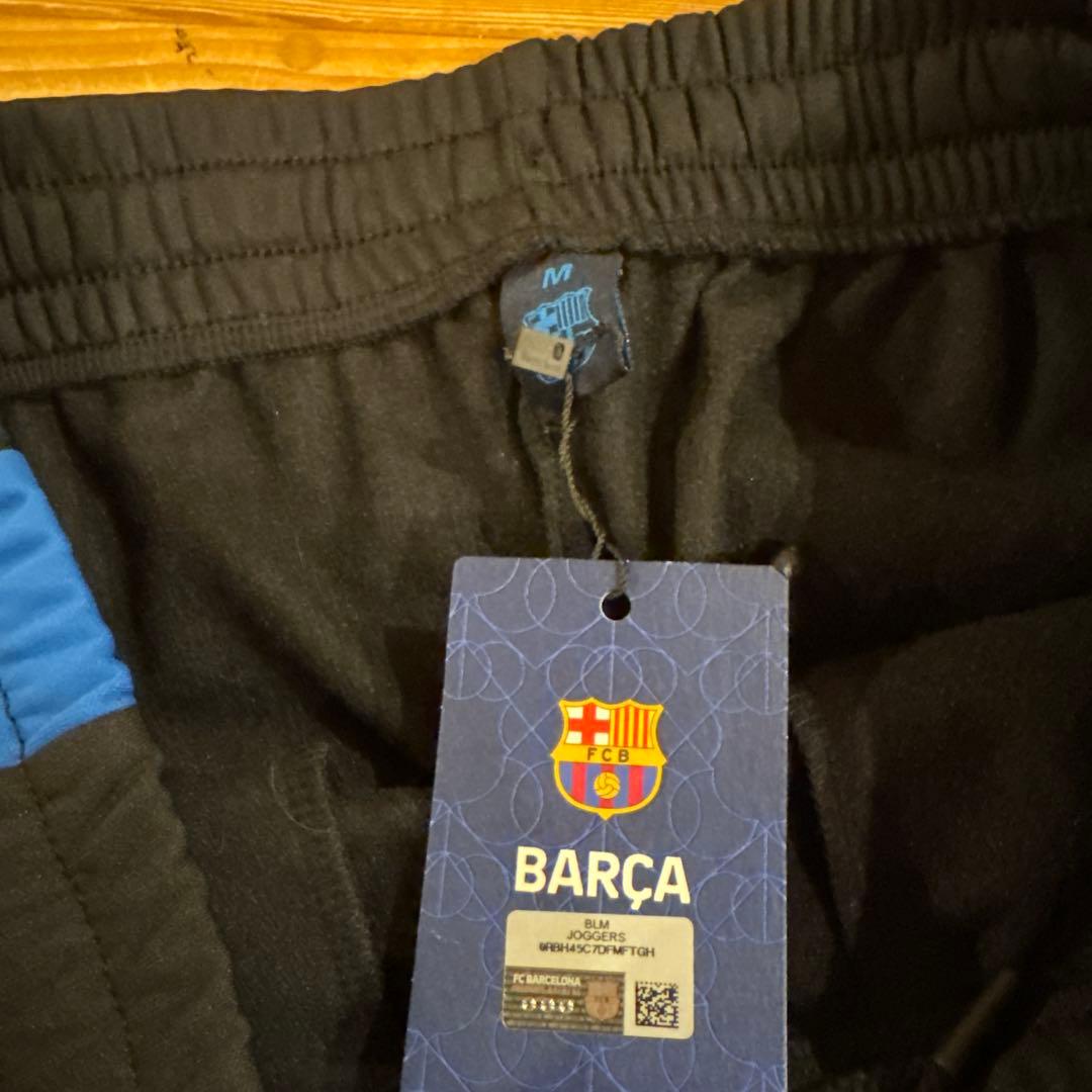新品　FCバルセロナ　ジャージパンツ Mサイズ スペイン購入