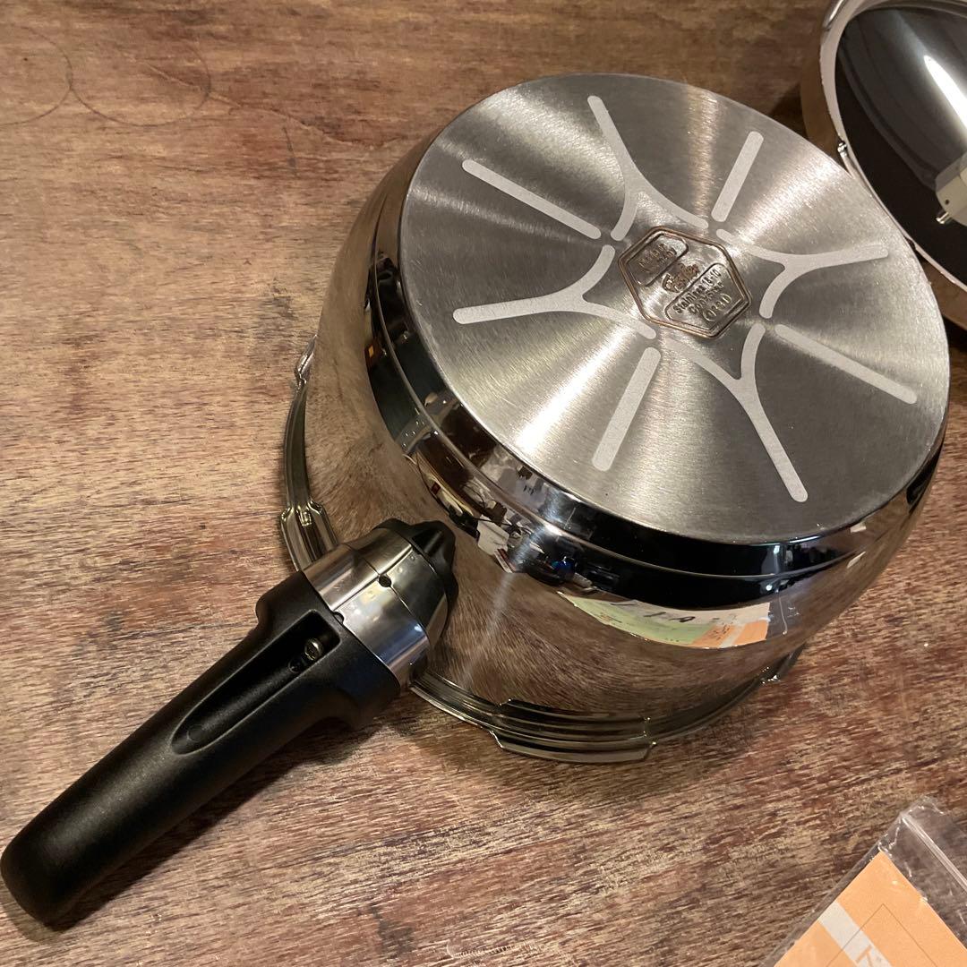 極美品！フィスラー 圧力鍋 ビタビット ロイヤル vitavit 4.5L
