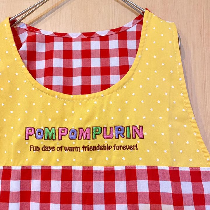 保育士エプロン　ポムポムプリン