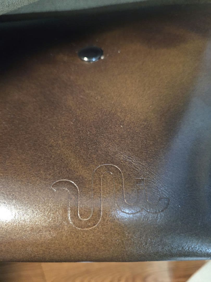 uni&co レザーメッセンジャーバッグ 深緑 カーキ ユニアンドコー ②