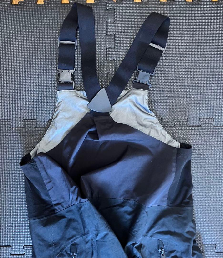 [boardlife様]Burton ak オーバーオール 黒