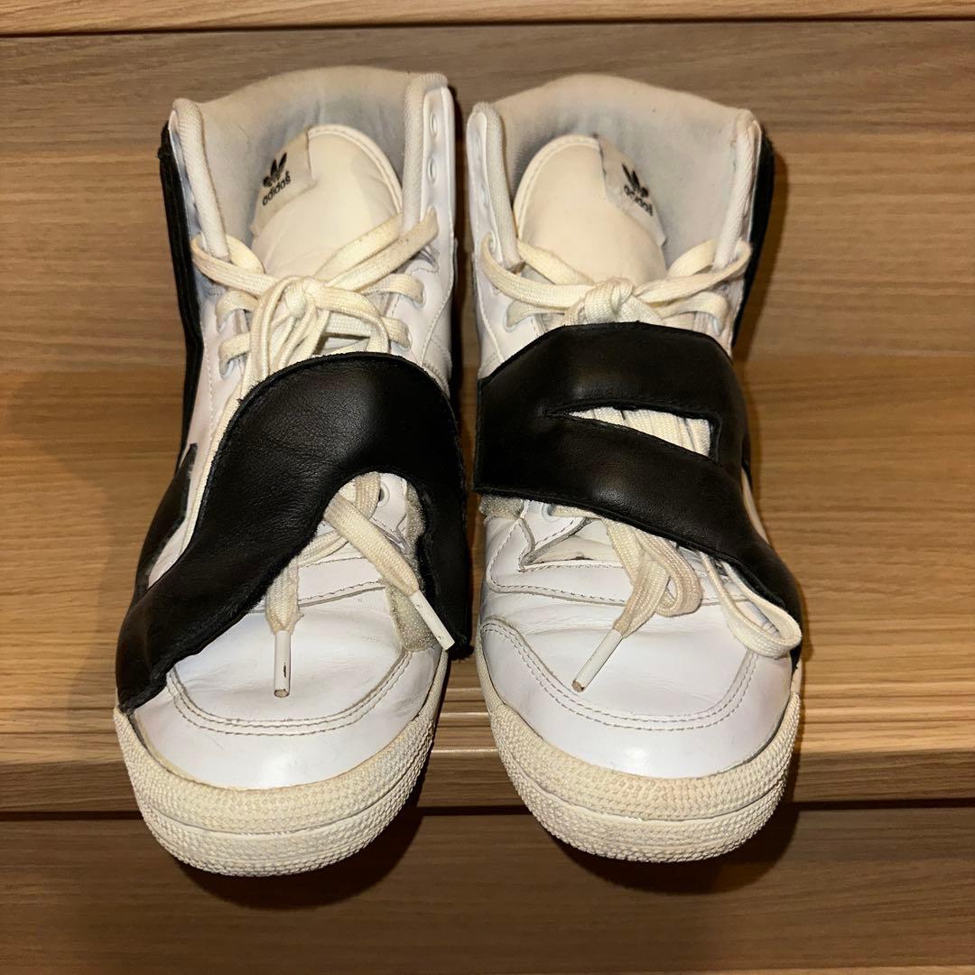 ADIDAS × JEREMY SCOTT LETTERS