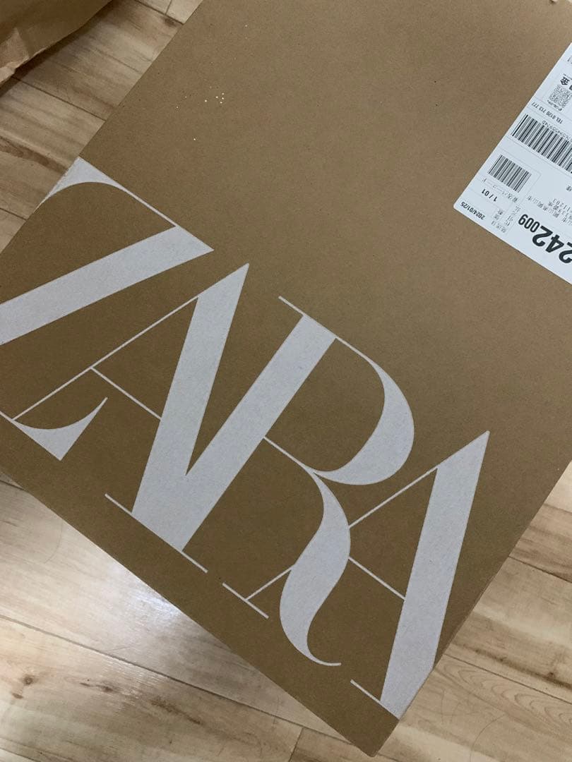 a*a様 ZARA Bouclé Textured Coat 新品未使用