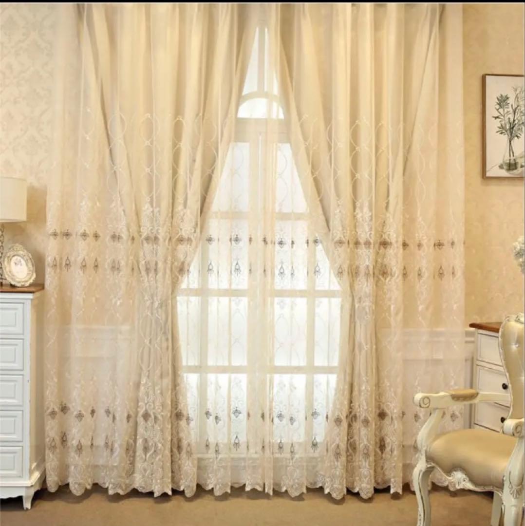 33番ベージュ刺繍入りレースカーテン　[幅150cm][2枚入り]