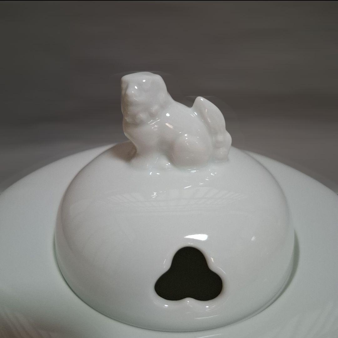 有田焼　香炉　白磁　お香　インテリア　置物　伊作窯　未使用品　獅子　三足　骨董