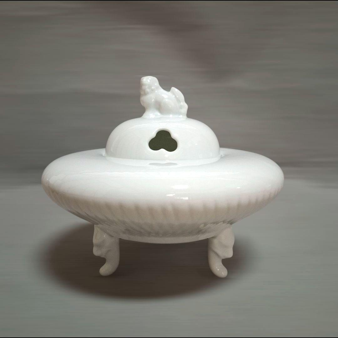 有田焼　香炉　白磁　お香　インテリア　置物　伊作窯　未使用品　獅子　三足　骨董