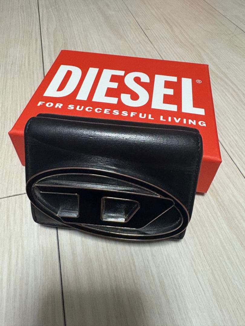 DIESEL ブラック 三つ折り財布