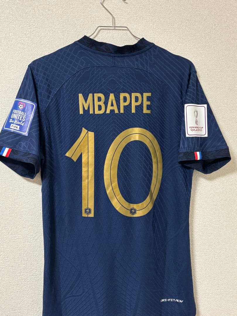 カタールワールドカップ　フランス代表　エムバペユニフォーム