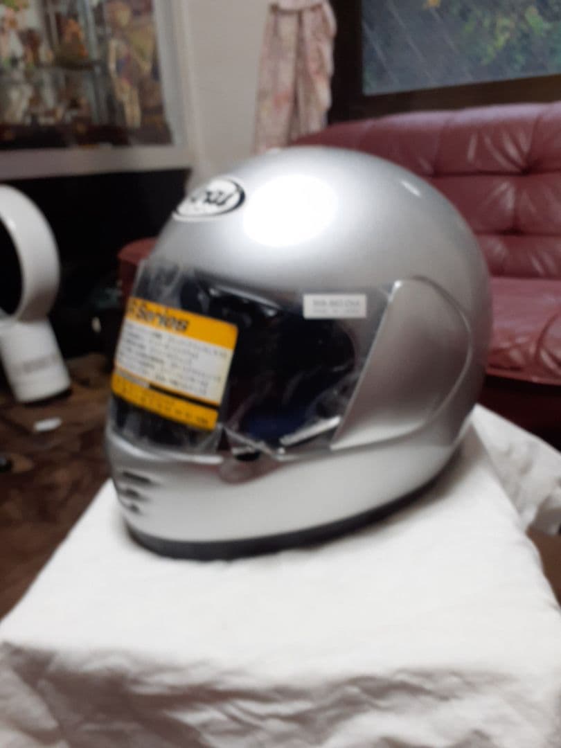 Arai UR Series フルフェイスヘルメット シルバー