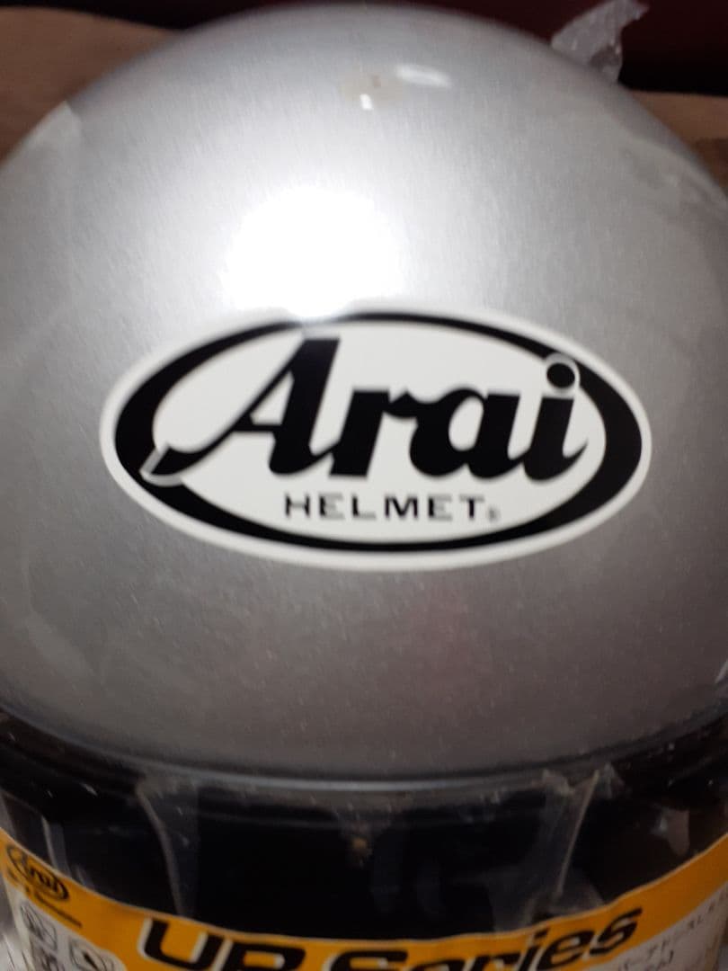 Arai UR Series フルフェイスヘルメット シルバー