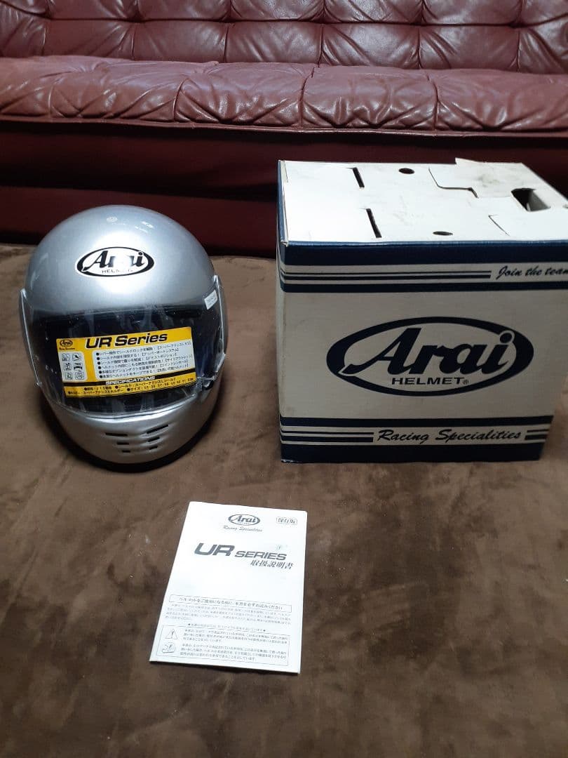 Arai UR Series フルフェイスヘルメット シルバー