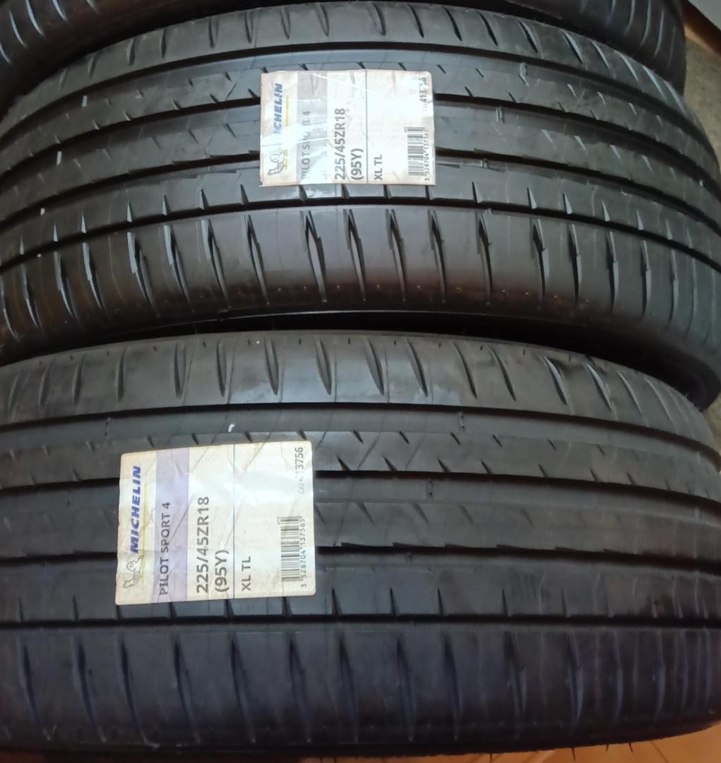 その①送料含未使用2本　225/45R18ミシュランパイロットスポーツ4　PS4