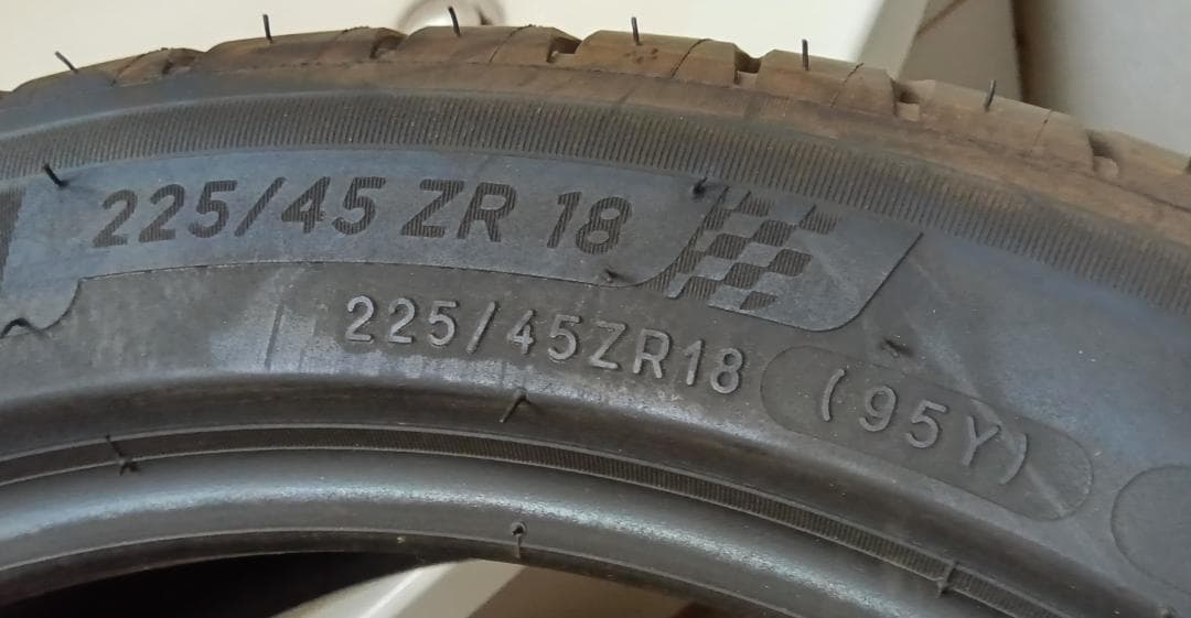 その①送料含未使用2本　225/45R18ミシュランパイロットスポーツ4　PS4