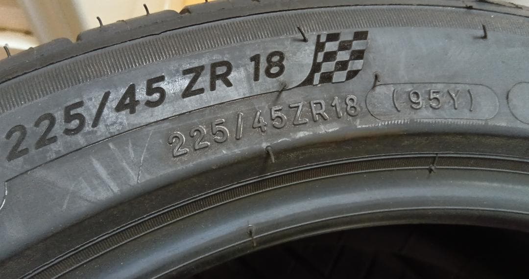 その①送料含未使用2本　225/45R18ミシュランパイロットスポーツ4　PS4