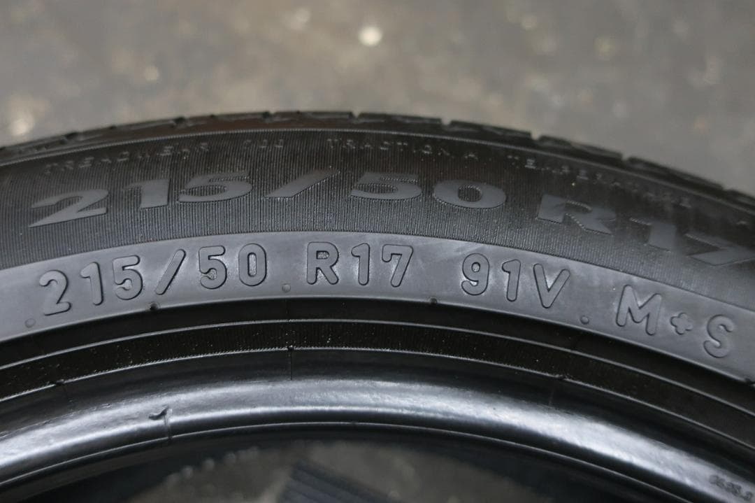 2024年製　ピレリ　P8　FS　215/50R17　バリ溝80~90%　4本