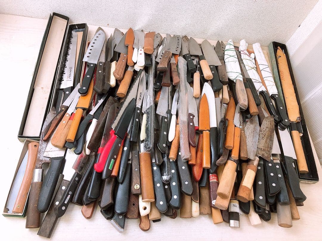 ジ*フ様 包丁 ナイフ 約17.6kgまとめ ペティナイフ 三徳包丁 牛刀 フル