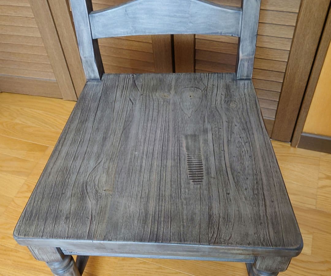 【最終値下げ】木製 ダイニングチェア 2