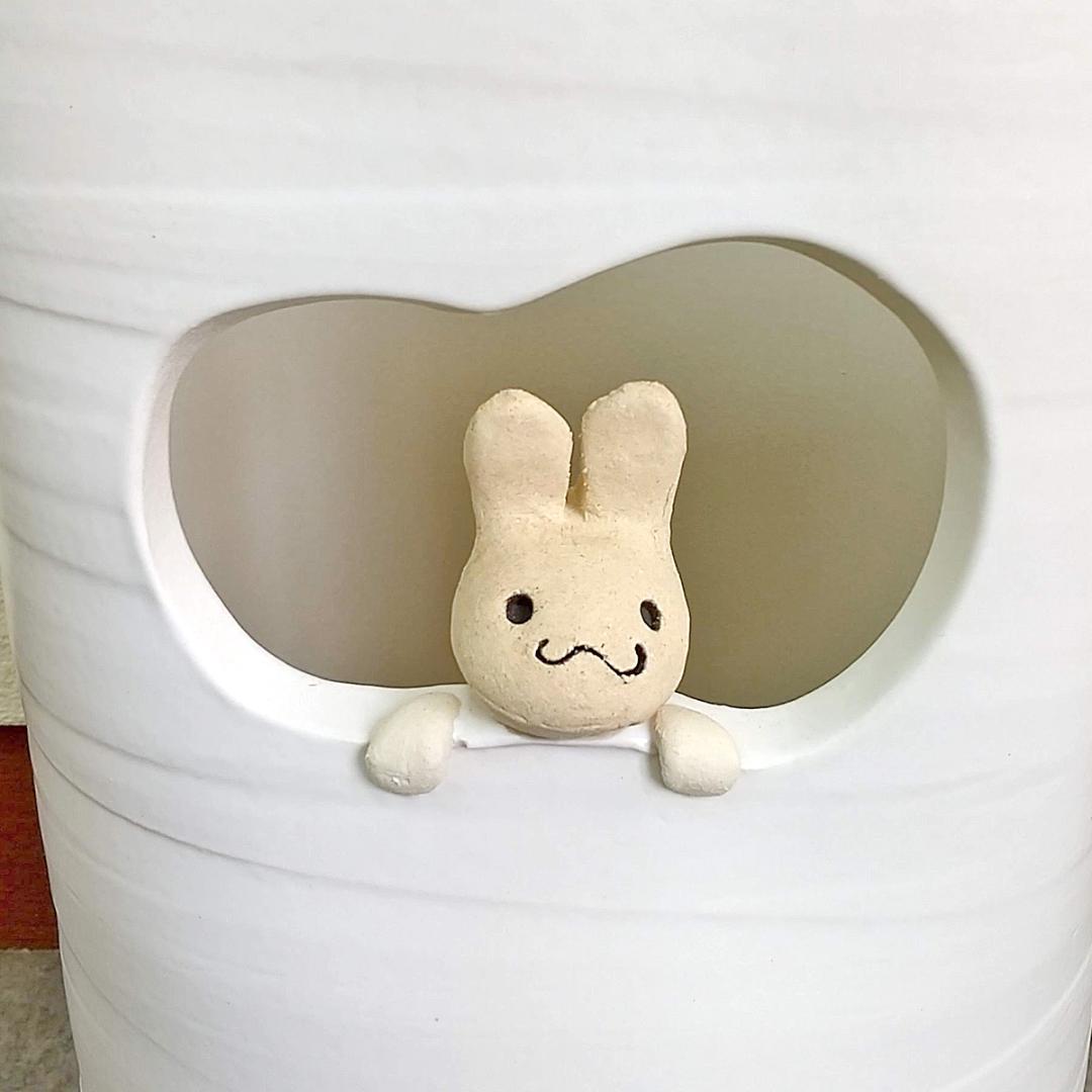陶器傘立て　窓うさぎ傘立　ウサギ傘立て　かわいい　信楽焼　丸伊製陶　2-2932