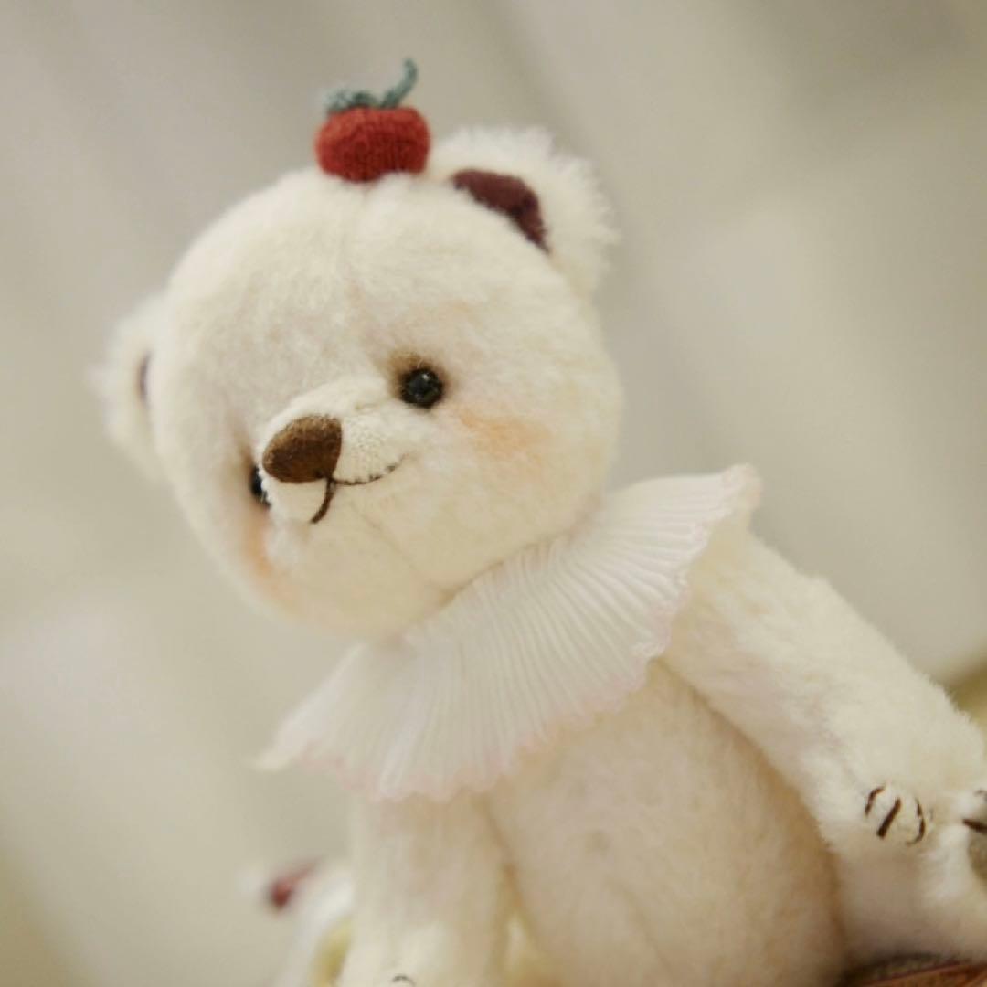 大人しい白熊ちゃん 海外作家様 ぬいぐるみ くま アーティストベア テディベア