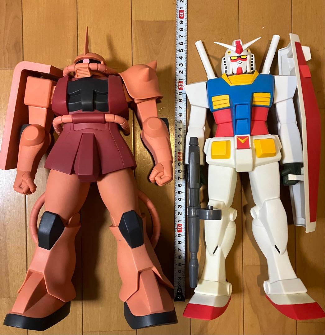 ガンダム シャア専用ザク ビックソフビ　フィギュア　セット　美品　おまけ付き