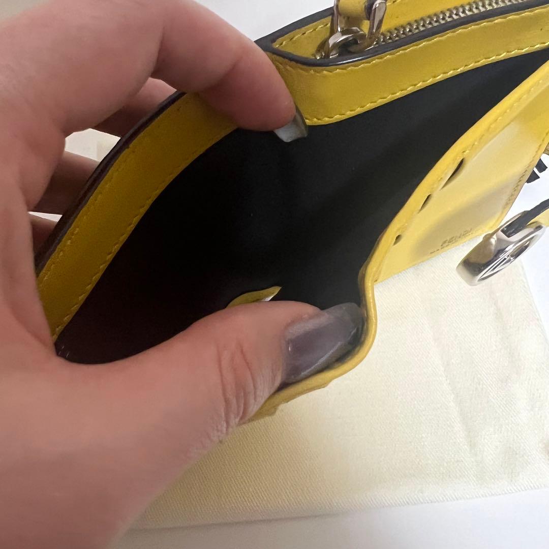FENDI 現行 エフイズ フェンディ 二つ折り財布 ズッカ柄