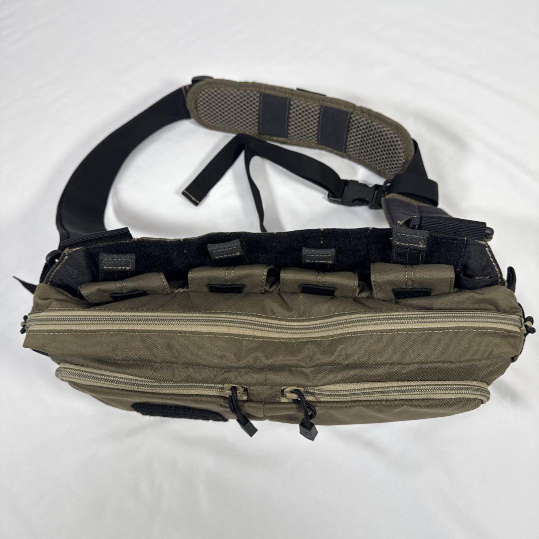 美品 5.11 ファイブイレブン 4-Banger Bag オリーブ