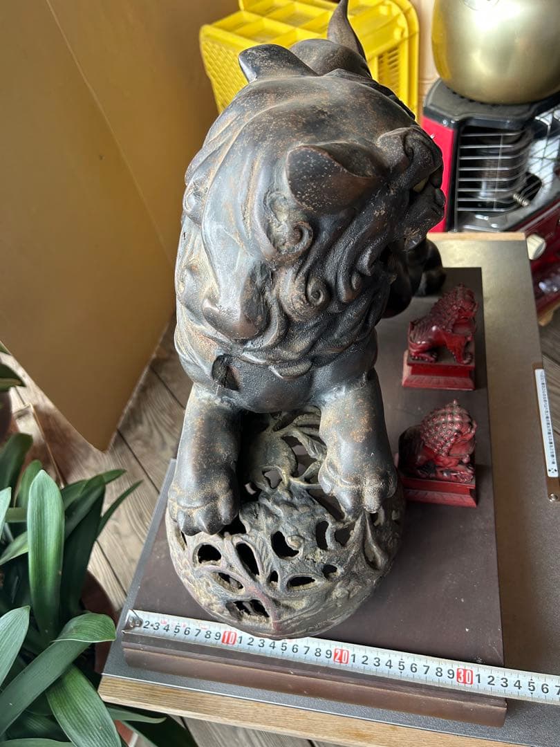 昭和レトロ 大型￼ 鉄製　￼金属工芸　玉乗り獅子像　狛犬像　置物　オブジェ