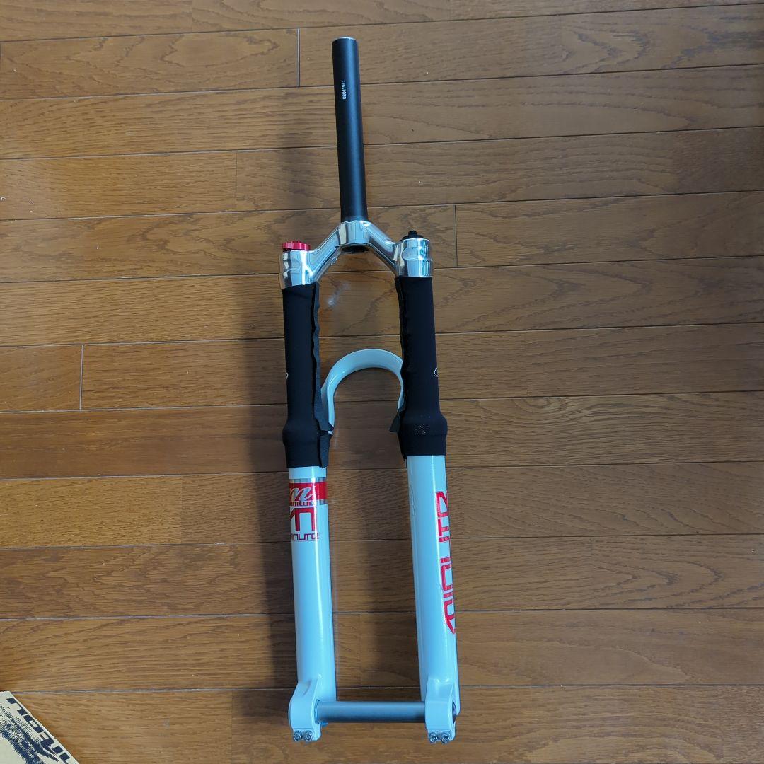 MINUTE サスペンションフォーク ホワイト/ 120mm 20mmaxle