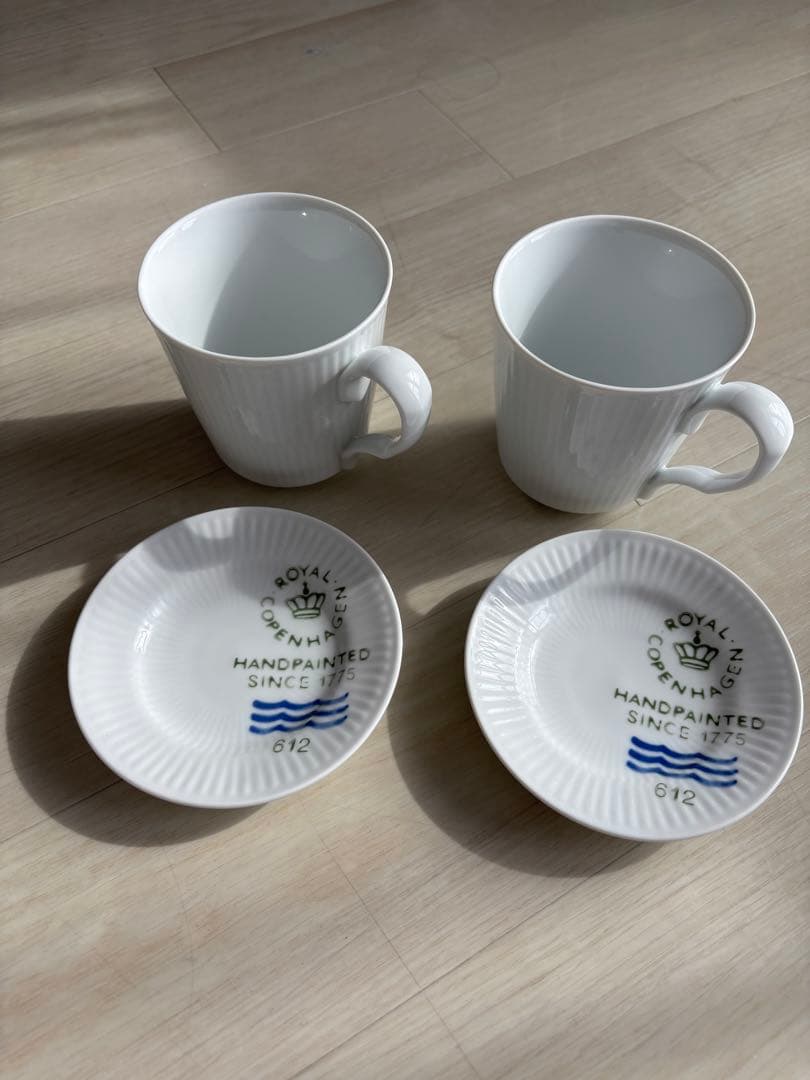 ロイヤルコペンハーゲン　ホワイトフルテッド x シグネチャー　ペア　セット