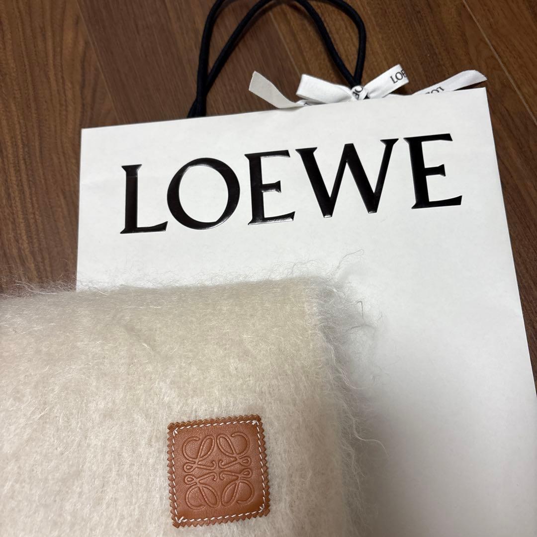 LOEWE モヘアマフラー　ホワイト
