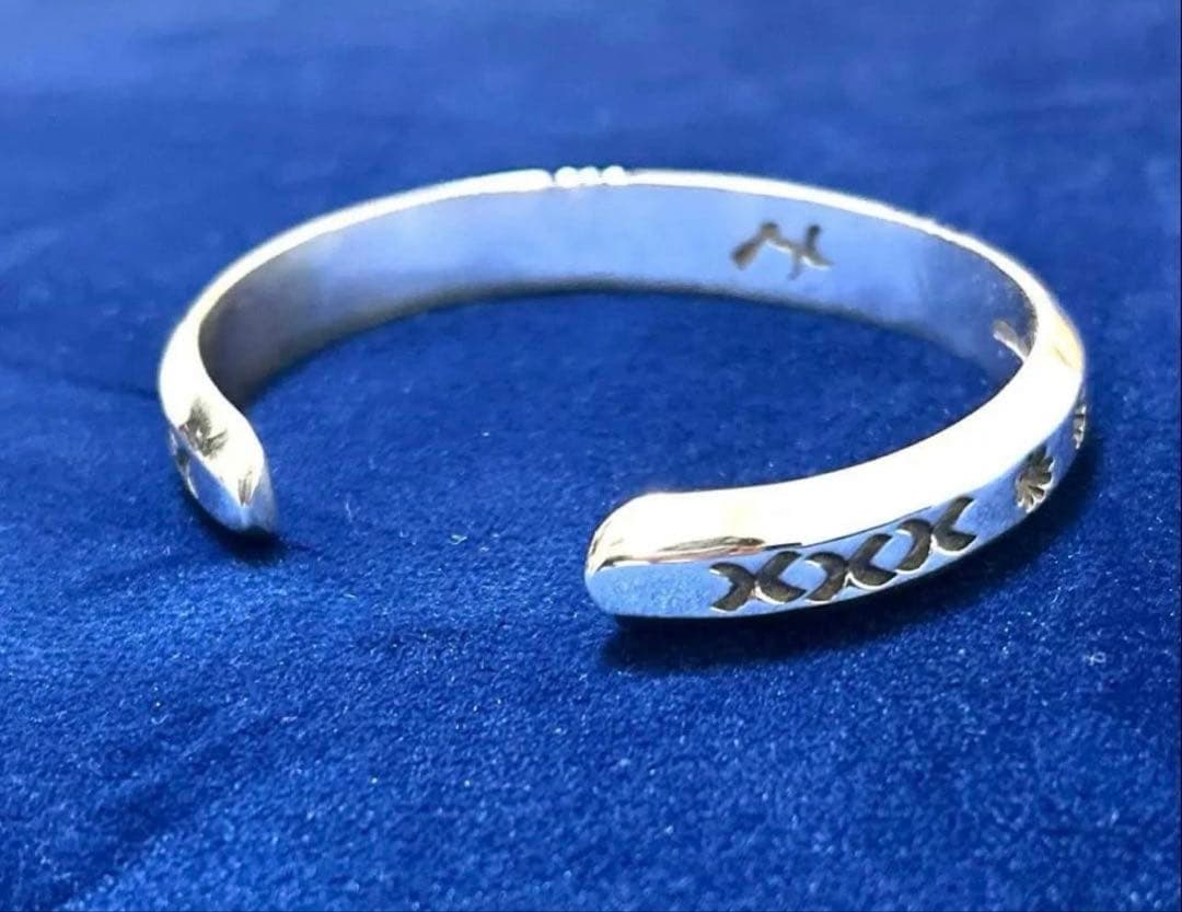 シルバーCippyCrazyHorseシッピークレイジーホースブレスレット貴重品