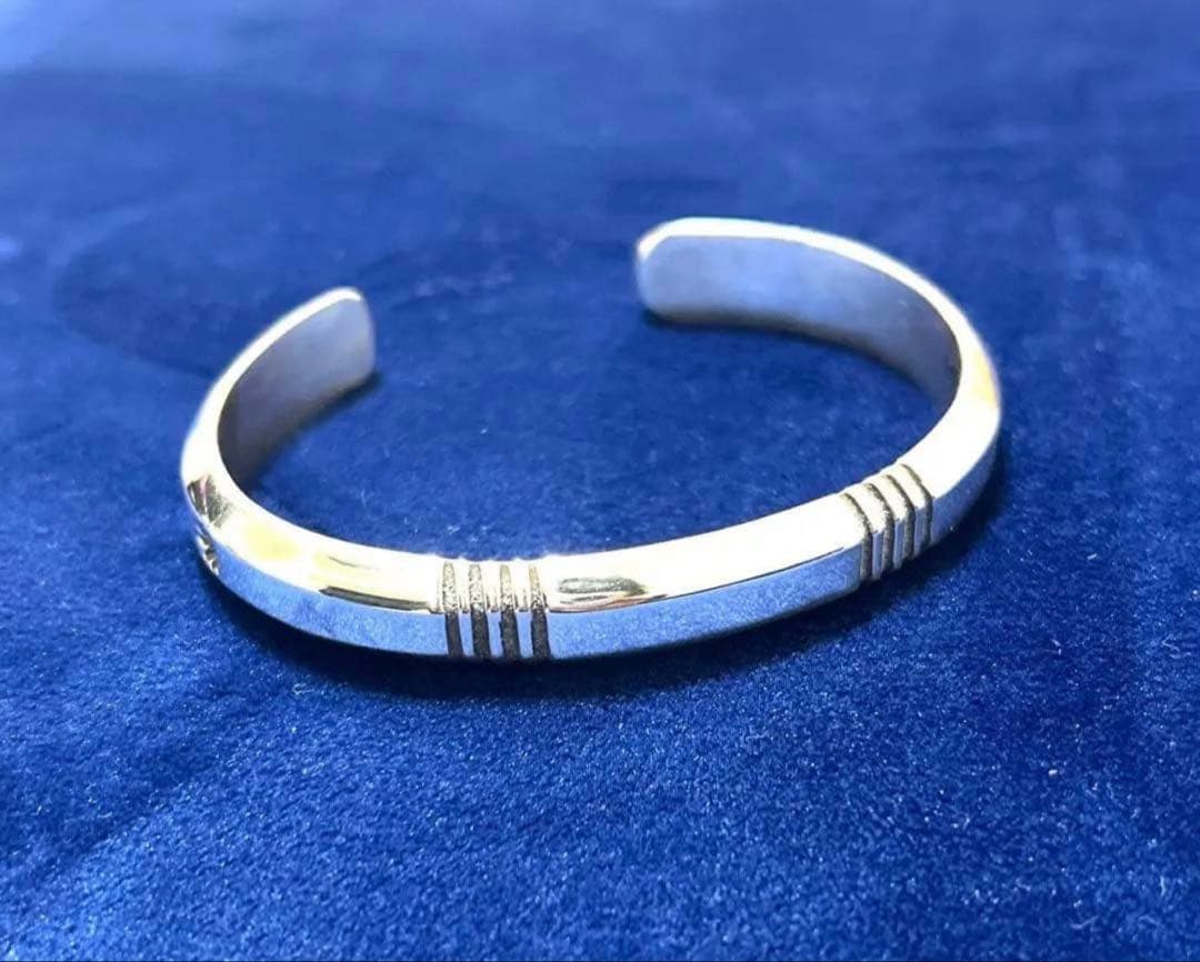 シルバーCippyCrazyHorseシッピークレイジーホースブレスレット貴重品