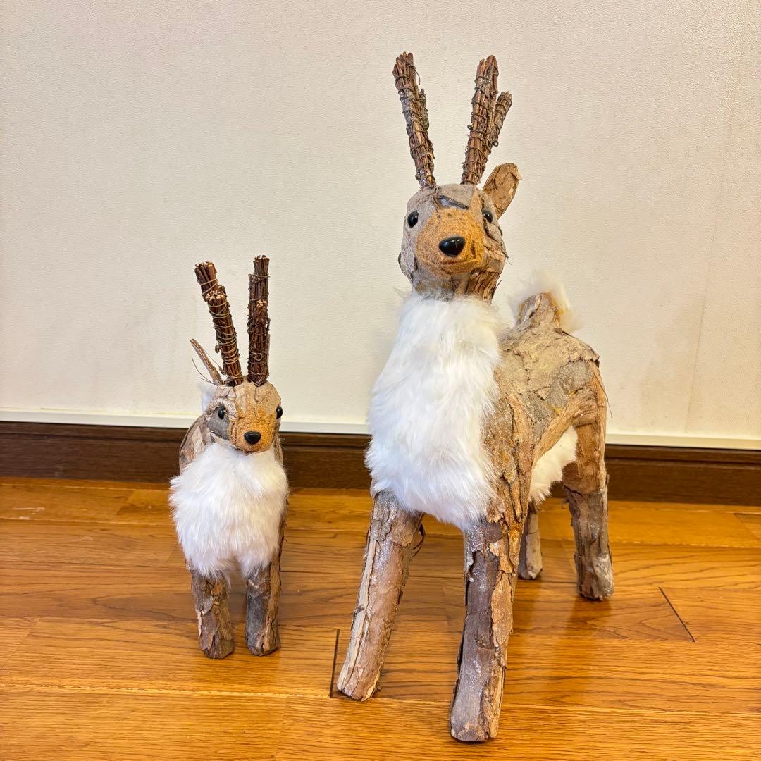 木製　木彫り　トナカイ　鹿　置物　セット　大小2体　クリスマス