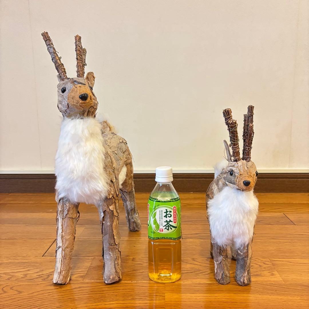 木製　木彫り　トナカイ　鹿　置物　セット　大小2体　クリスマス