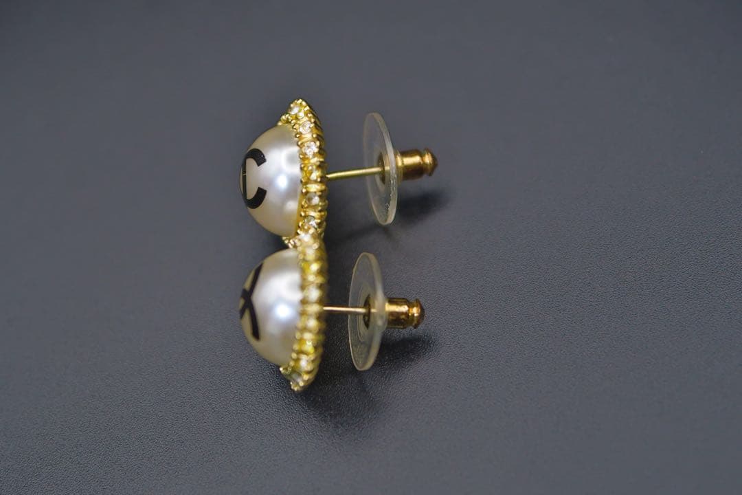 CHANEL シャネル ピアス ココマーク パール C20K ラインストーン
