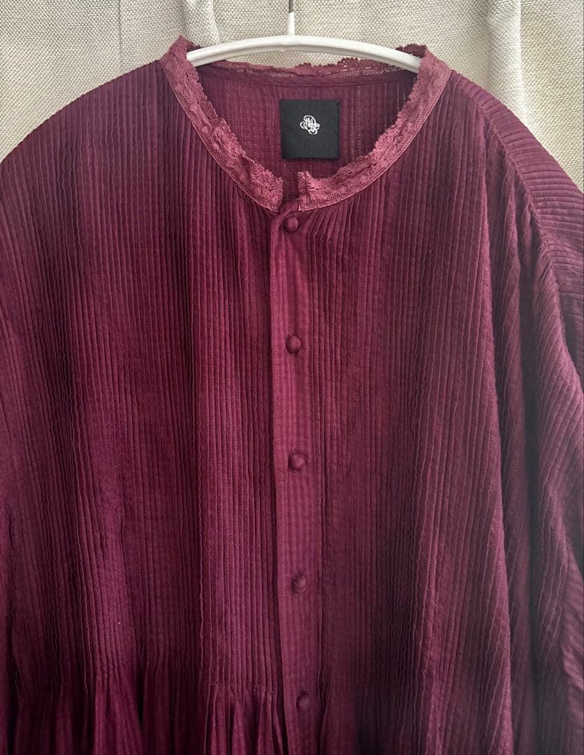 美品メゾンドソイル ピンタックプリーツワンピース