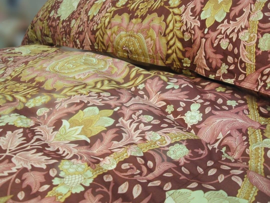 （ダブル）新品【六つ星】ブラック ＊フランス産９５％＊増量１，７キロ＊羽毛布団