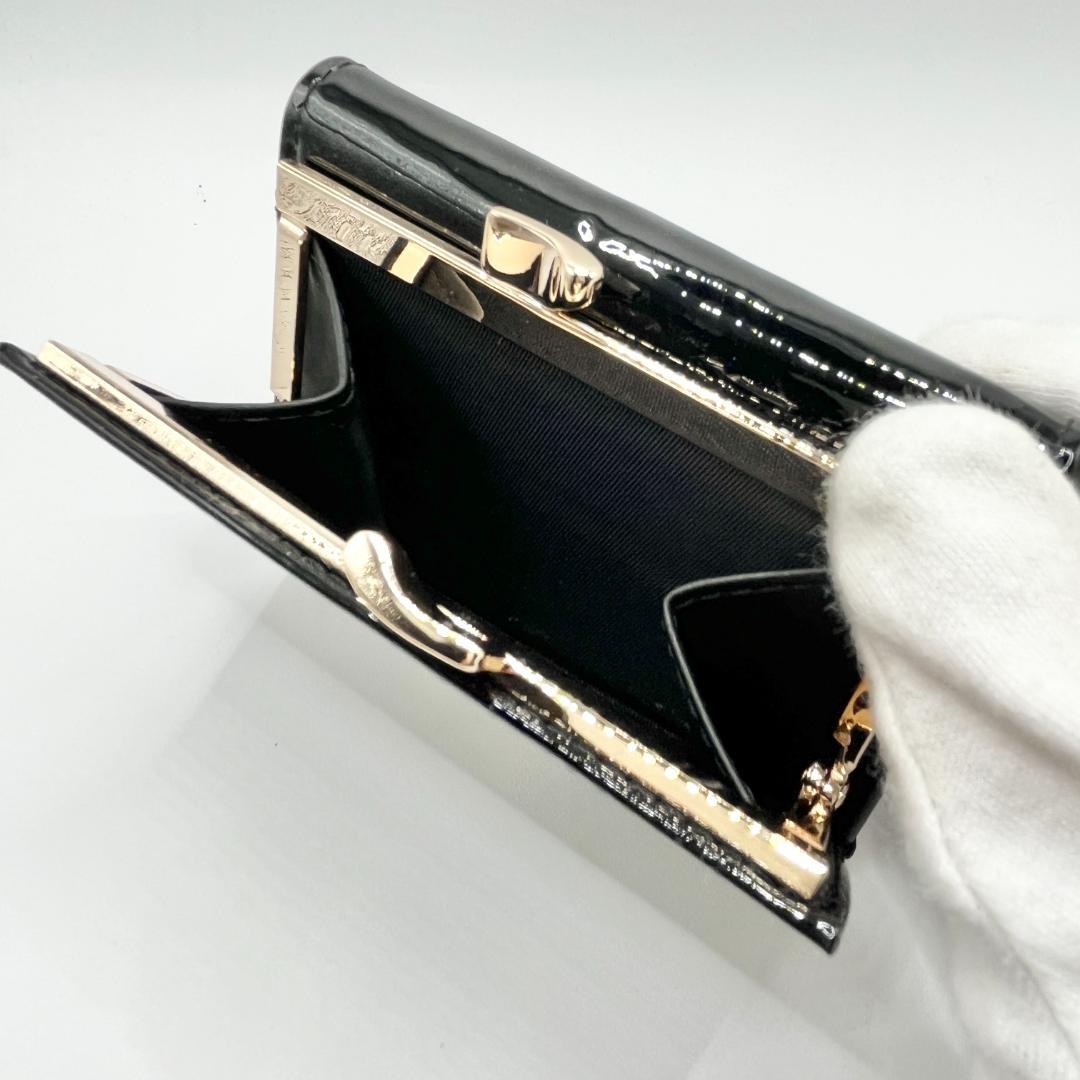 未使用 Vivienne Westwood 特価 がま口 折財布 黒 エナメル