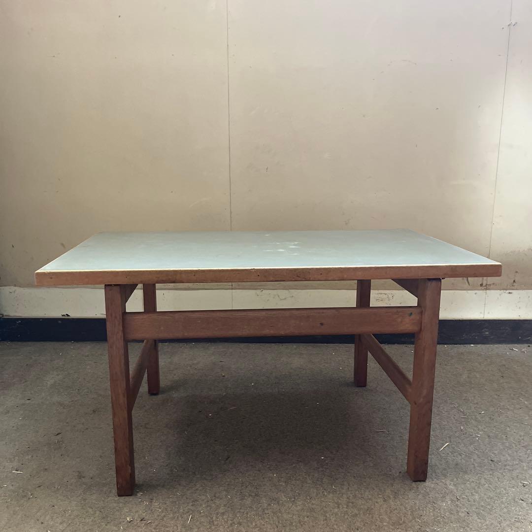 Hans J Wegner getama サイドテーブル リノリウム