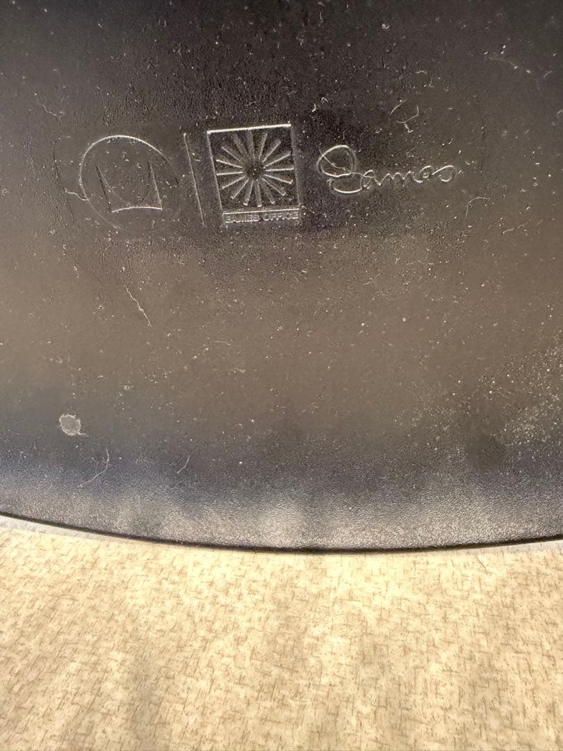 ま*様 イームズ　シェルチェア　ハーマンミラー黒　②