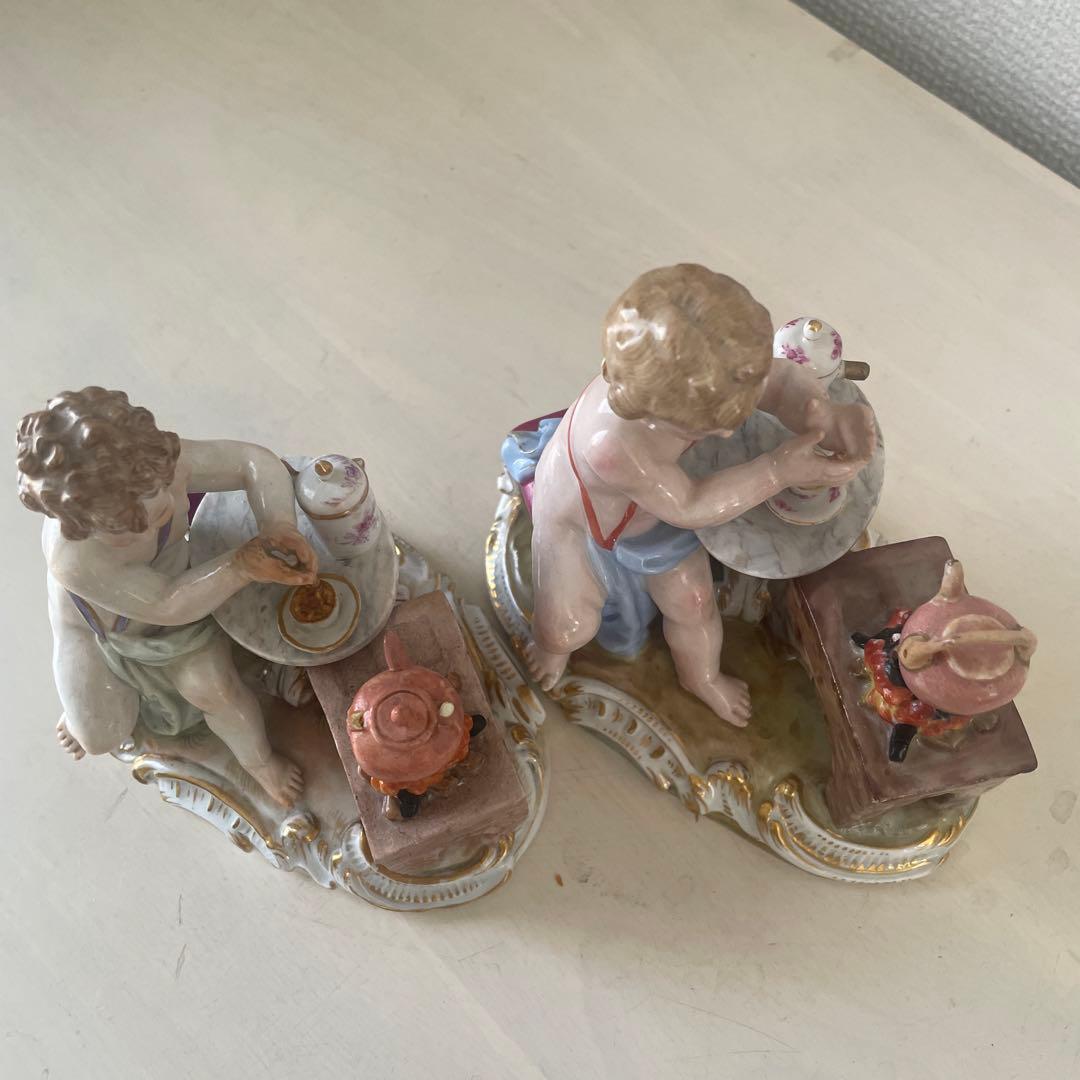 マイセン「ホットチョコレートを作る天使」四大元素:火　19世紀　ドイツ