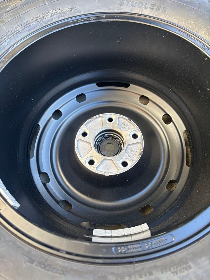 265/70R/17 スタッドレス　2023年製　4本セット　ホイールセット