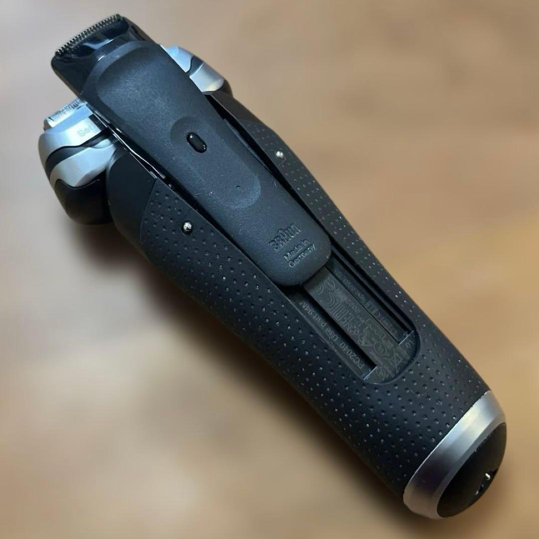 ブラウン シリーズ9 Pro 9480cc-V美顔器ヘッド・洗浄機付き