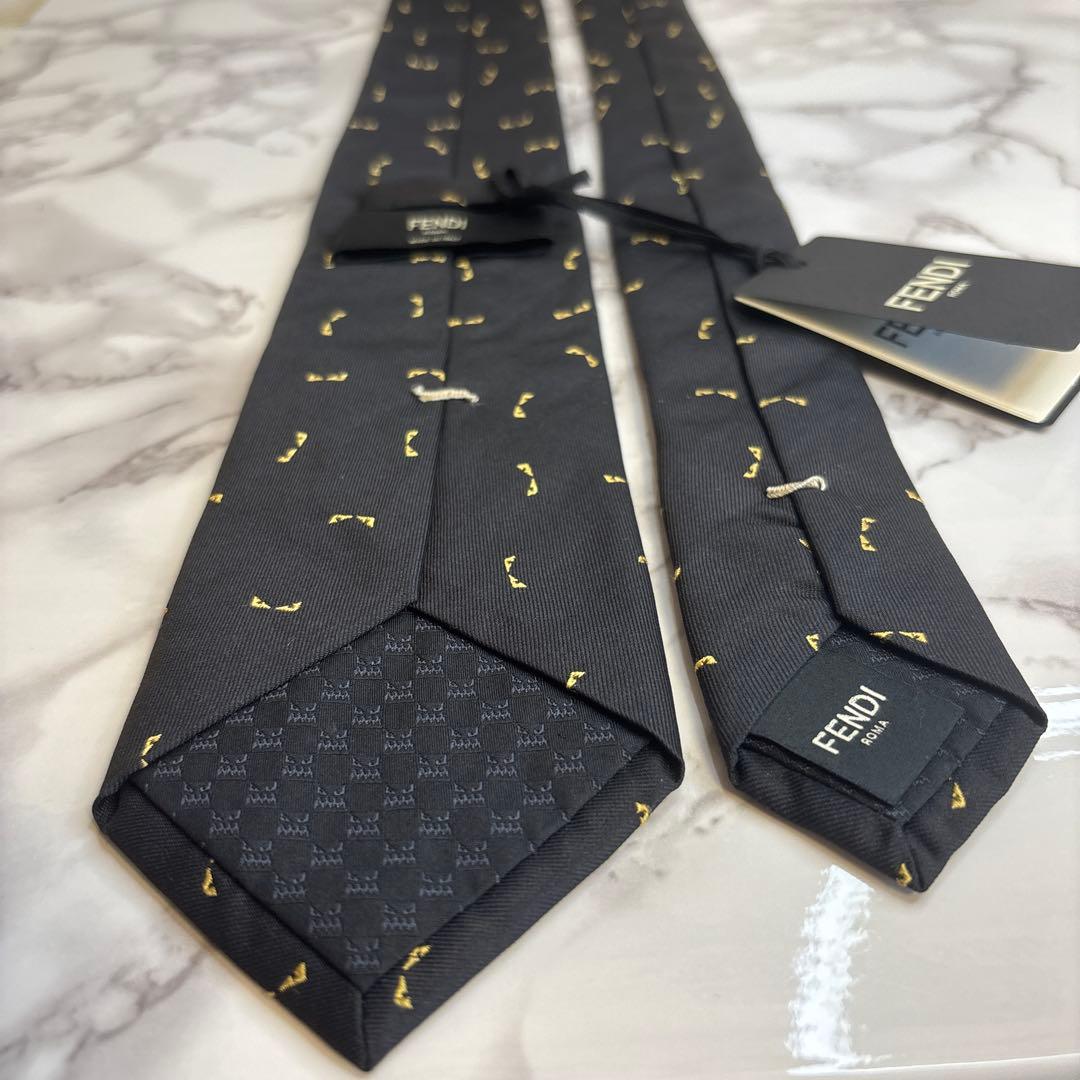 【タグ&袋付】FENDI ネクタイ　ブラック　黒色　バグズアイ　モンスター