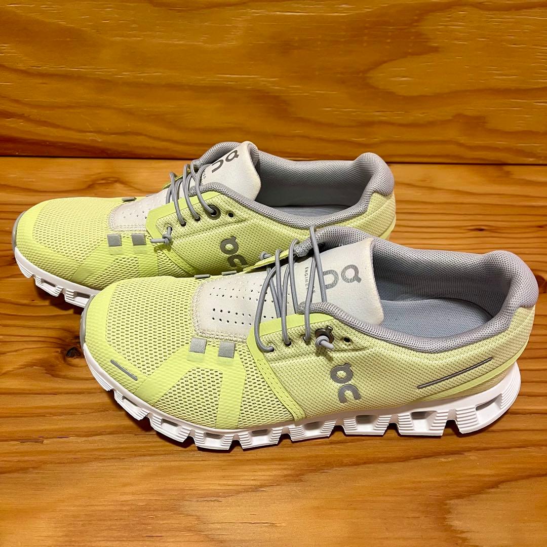 On クラウド5 23.5cm